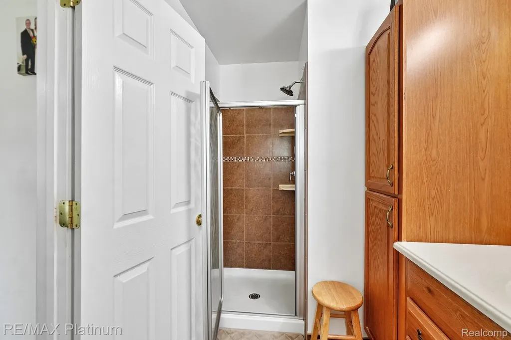 11704 Glen Mary Conway Township MI 48418