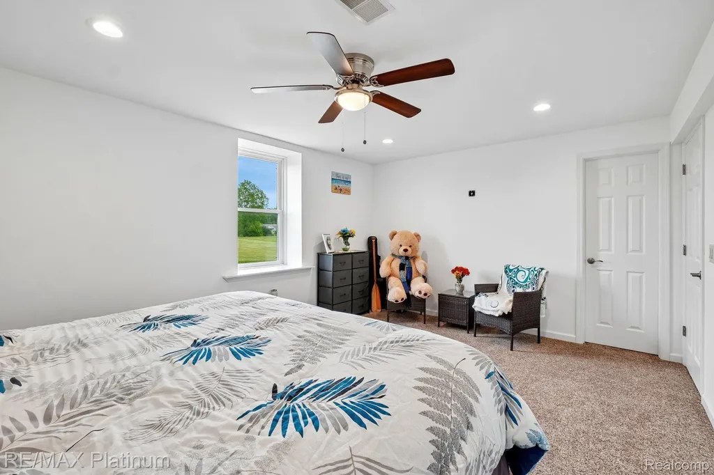 11704 Glen Mary Conway Township MI 48418