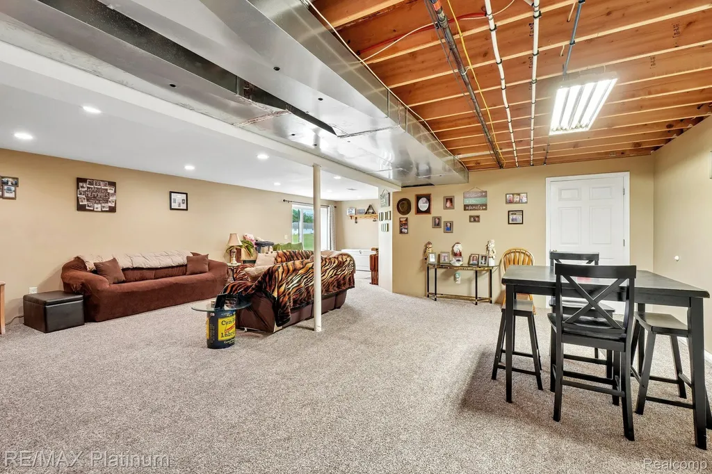 11704 Glen Mary Conway Township MI 48418