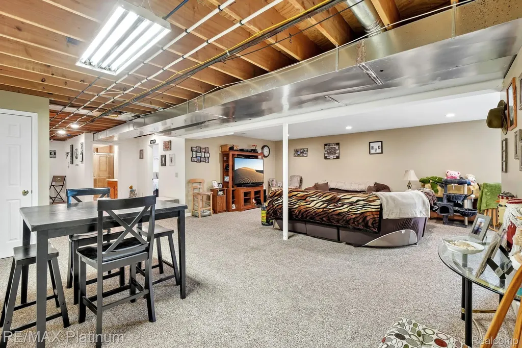 11704 Glen Mary Conway Township MI 48418