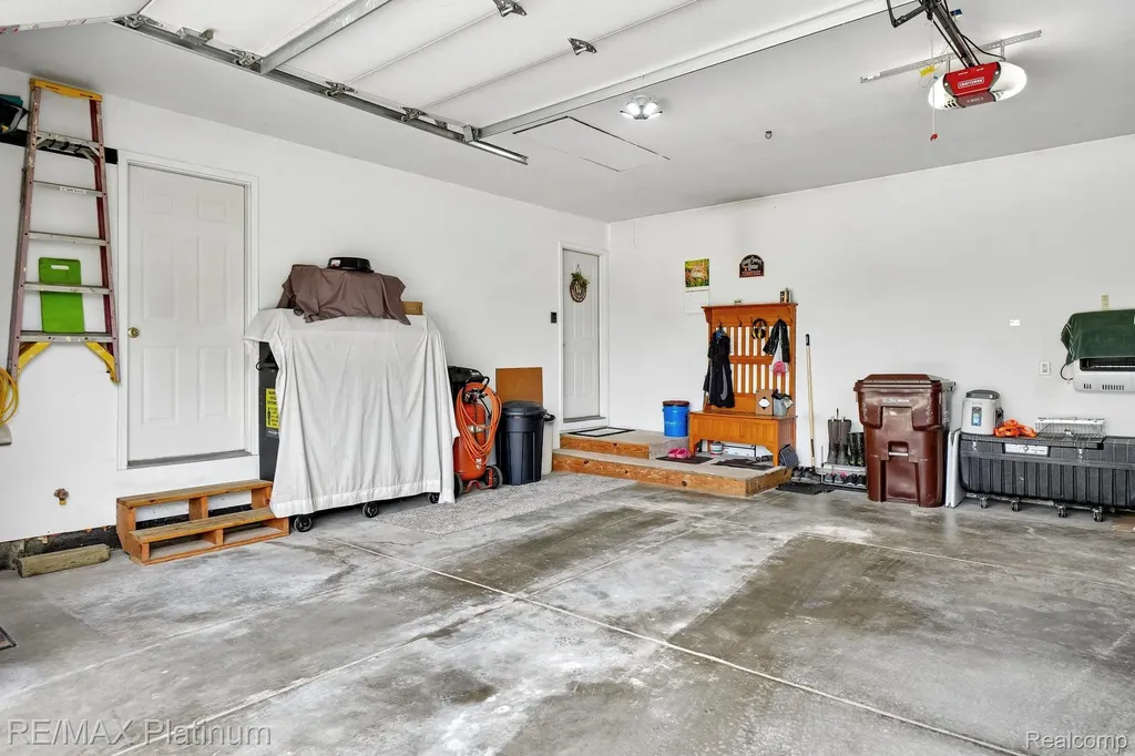 11704 Glen Mary Conway Township MI 48418