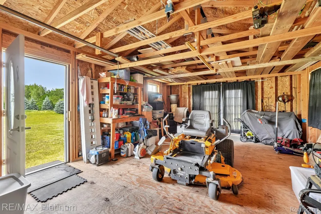 11704 Glen Mary Conway Township MI 48418