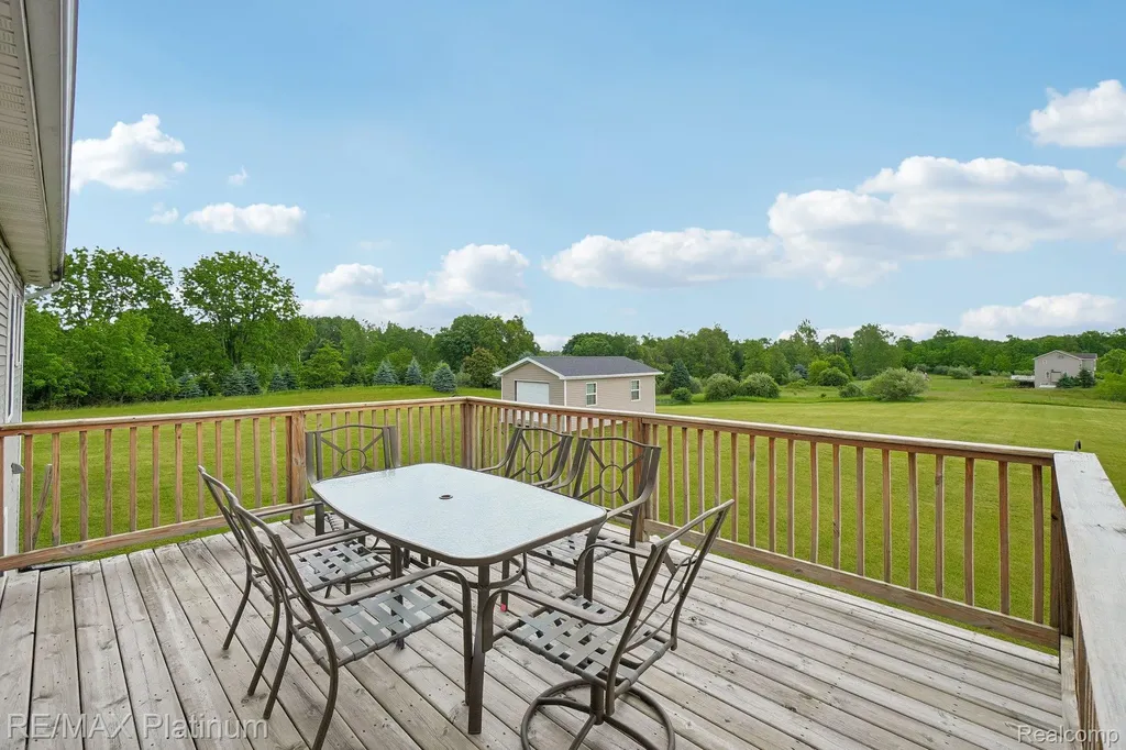 11704 Glen Mary Conway Township MI 48418