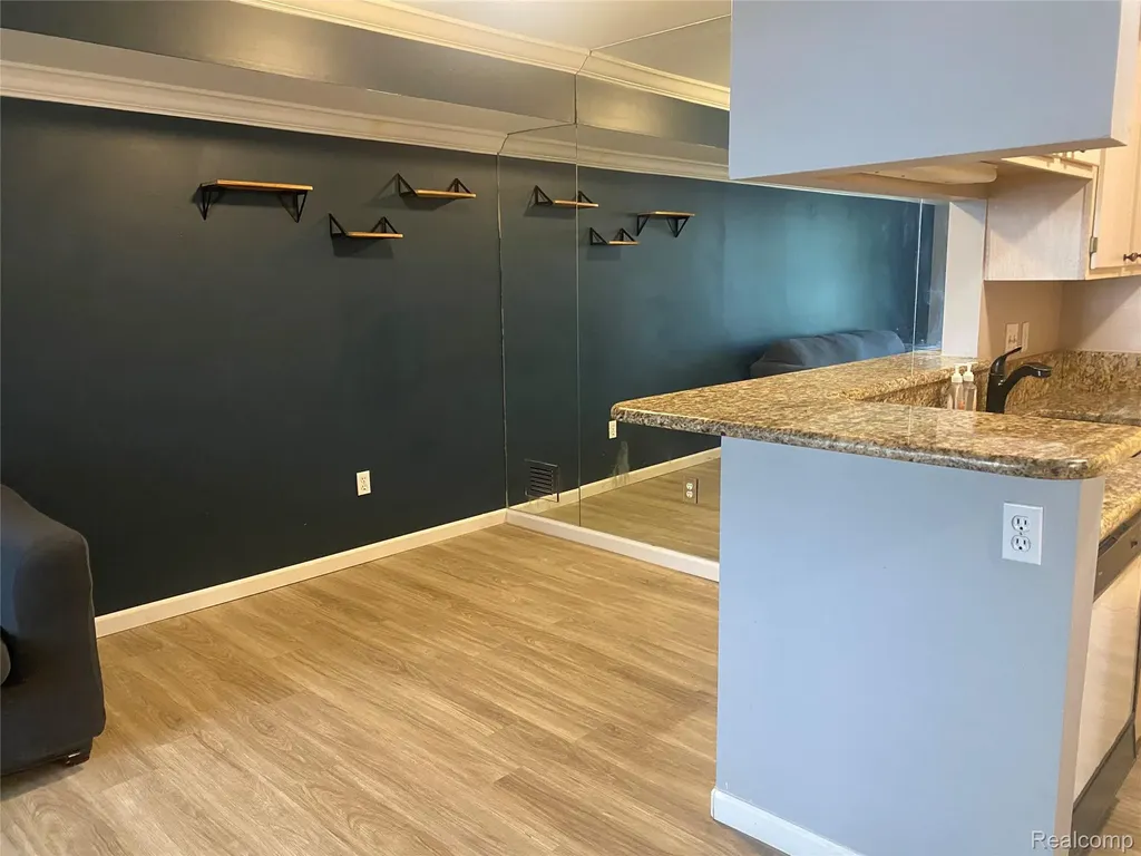 22192 Cape Cod Way Farmington Hills City MI 48336