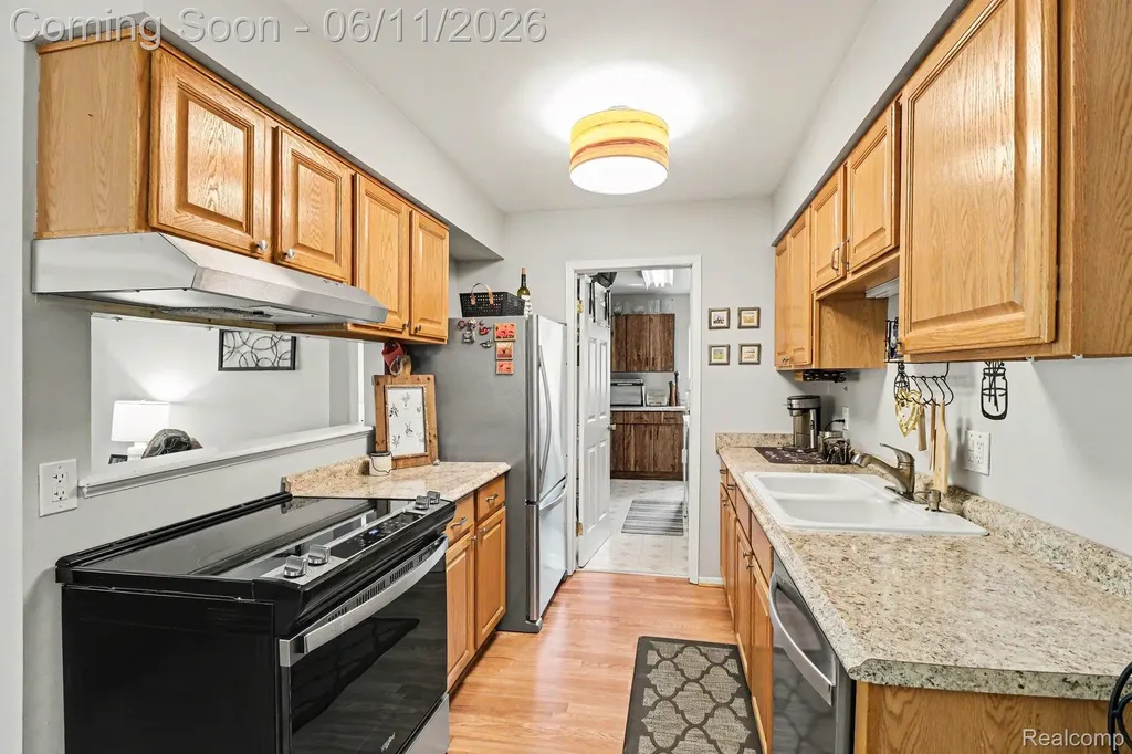 838 Corners Court Orion Charter Township MI 48362