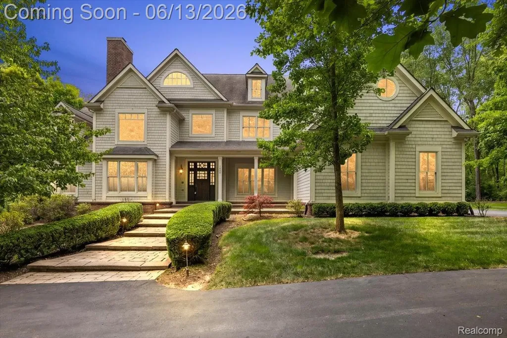 1600 S Hickory Ridge Trail Milford Charter Township MI 48380