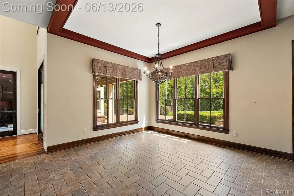 1600 S Hickory Ridge Trail Milford Charter Township MI 48380