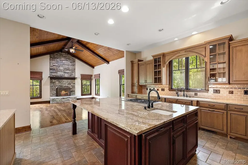 1600 S Hickory Ridge Trail Milford Charter Township MI 48380