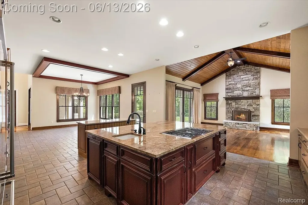 1600 S Hickory Ridge Trail Milford Charter Township MI 48380