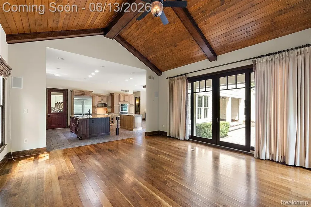 1600 S Hickory Ridge Trail Milford Charter Township MI 48380
