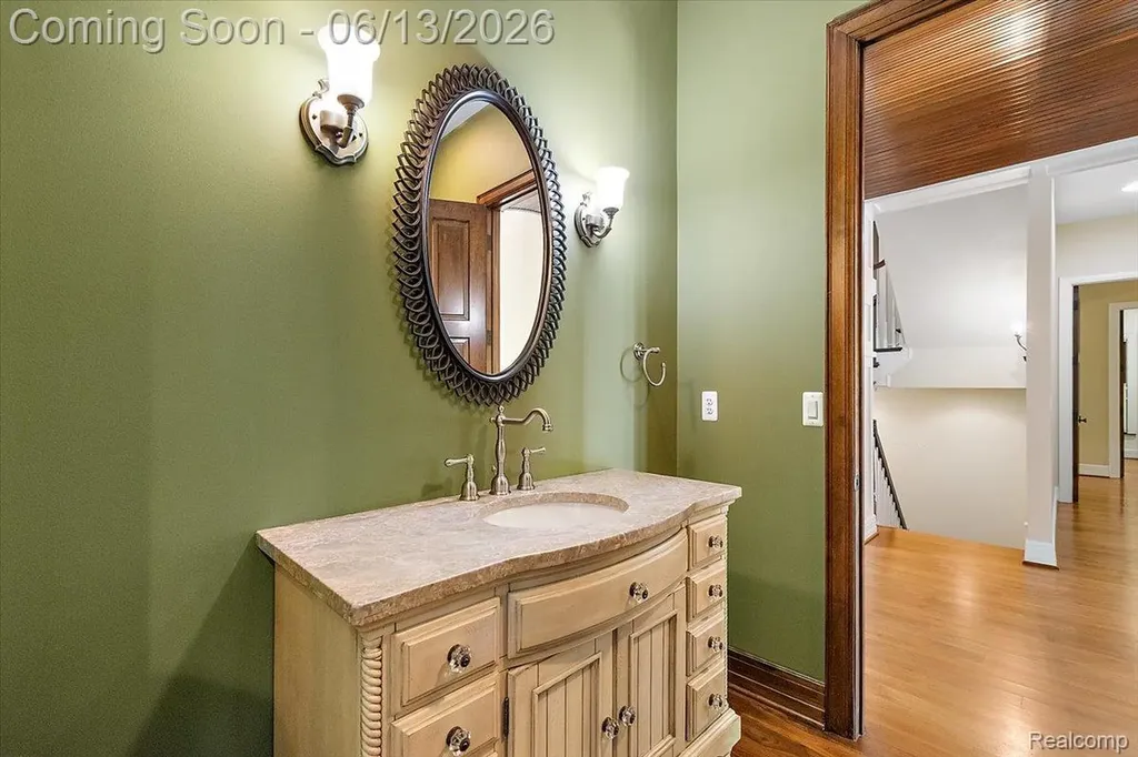 1600 S Hickory Ridge Trail Milford Charter Township MI 48380