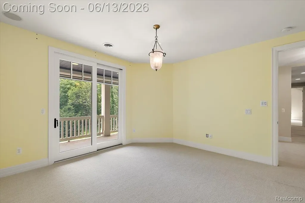 1600 S Hickory Ridge Trail Milford Charter Township MI 48380