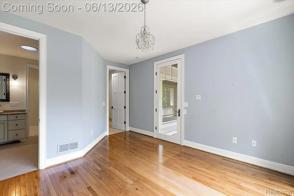 1600 S Hickory Ridge Trail Milford Charter Township MI 48380