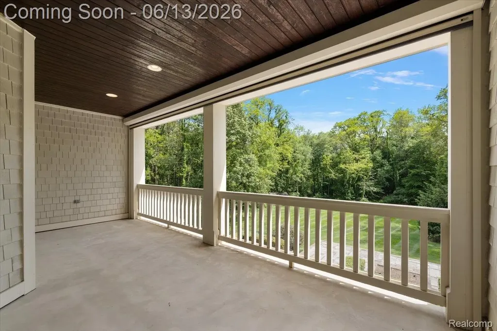 1600 S Hickory Ridge Trail Milford Charter Township MI 48380