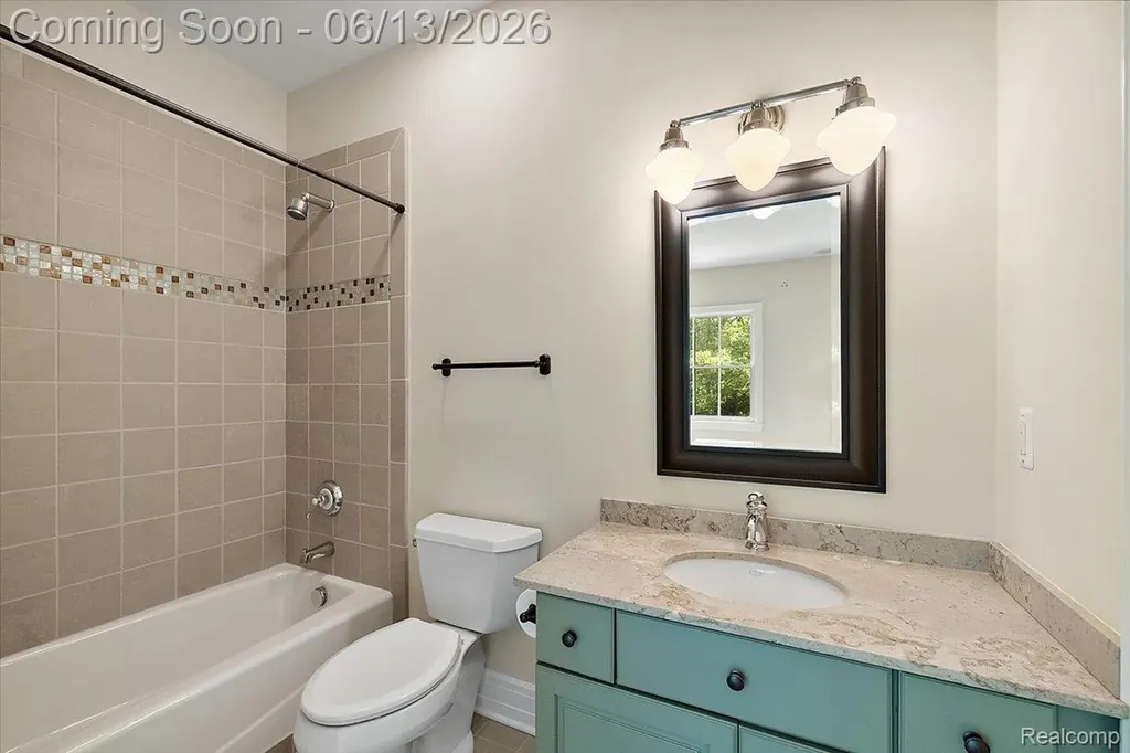 1600 S Hickory Ridge Trail Milford Charter Township MI 48380
