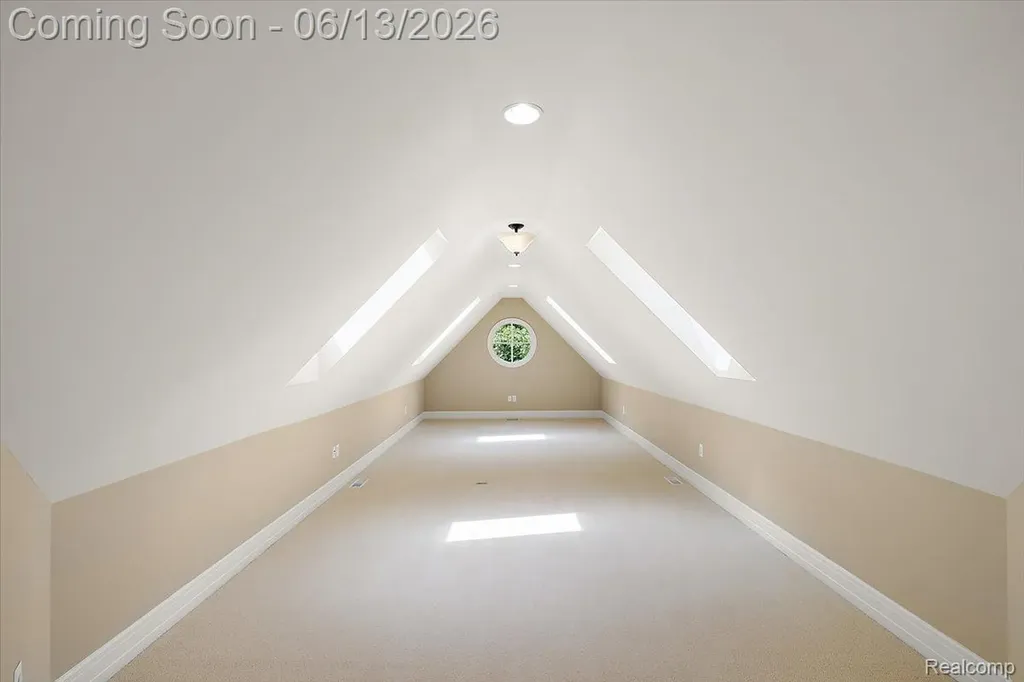 1600 S Hickory Ridge Trail Milford Charter Township MI 48380
