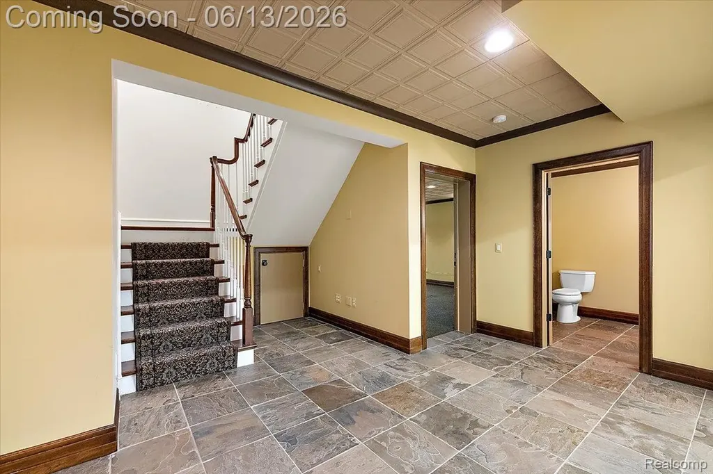 1600 S Hickory Ridge Trail Milford Charter Township MI 48380