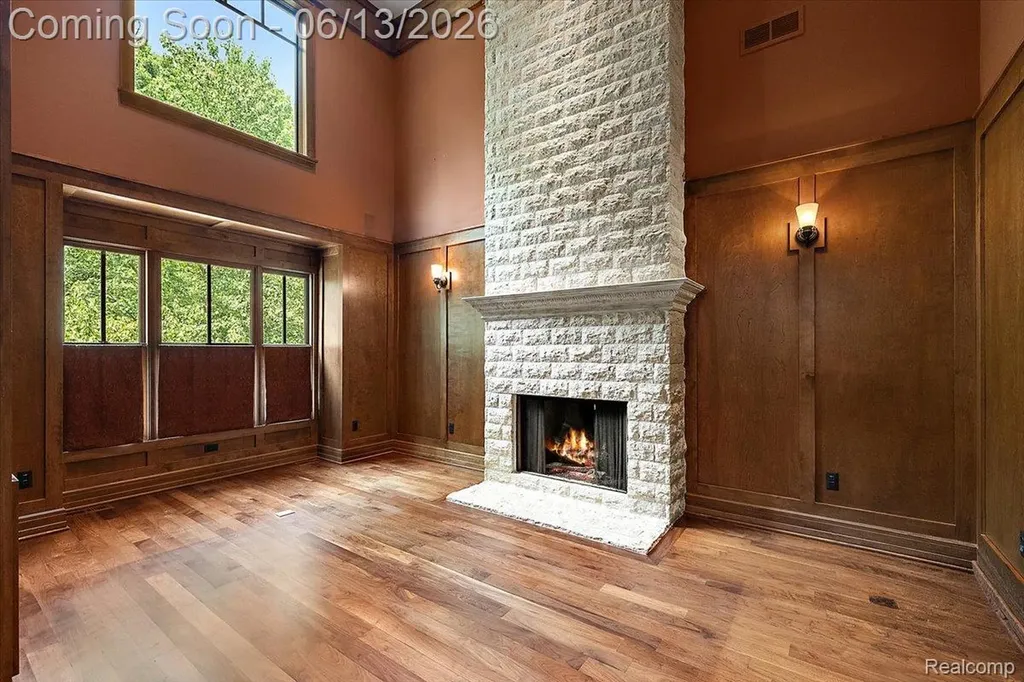 1600 S Hickory Ridge Trail Milford Charter Township MI 48380