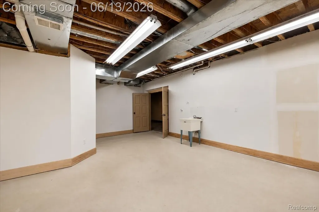 1600 S Hickory Ridge Trail Milford Charter Township MI 48380