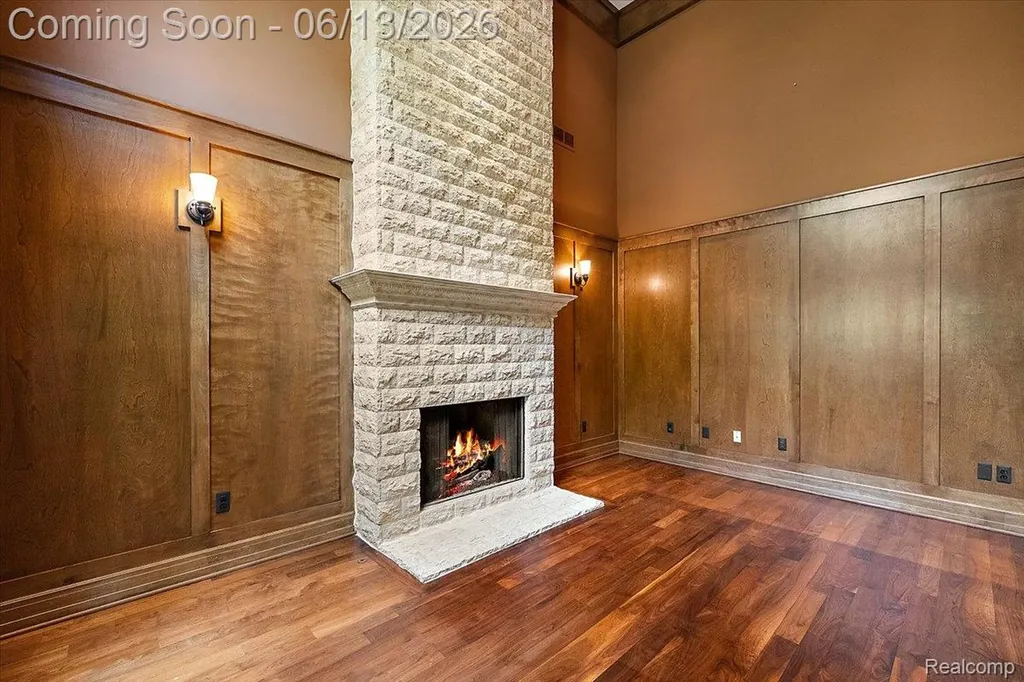 1600 S Hickory Ridge Trail Milford Charter Township MI 48380