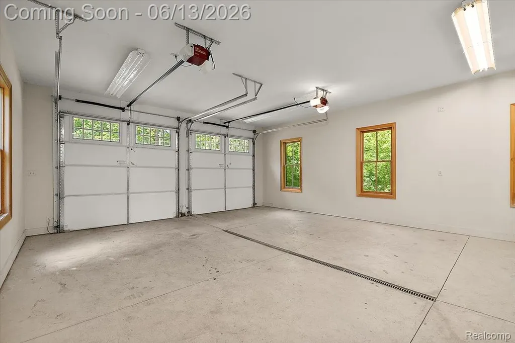 1600 S Hickory Ridge Trail Milford Charter Township MI 48380