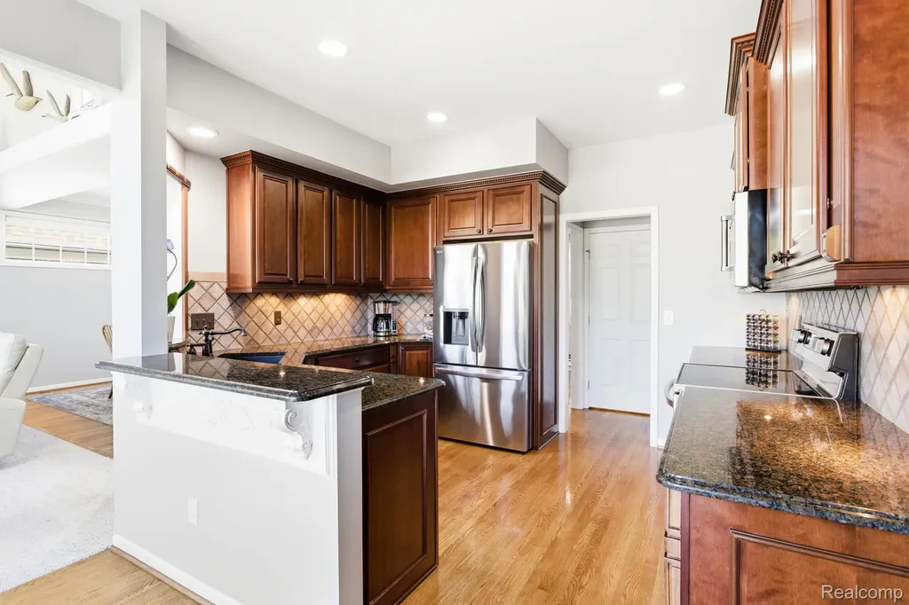 954 Edison Shores Court Port Huron City MI 48060