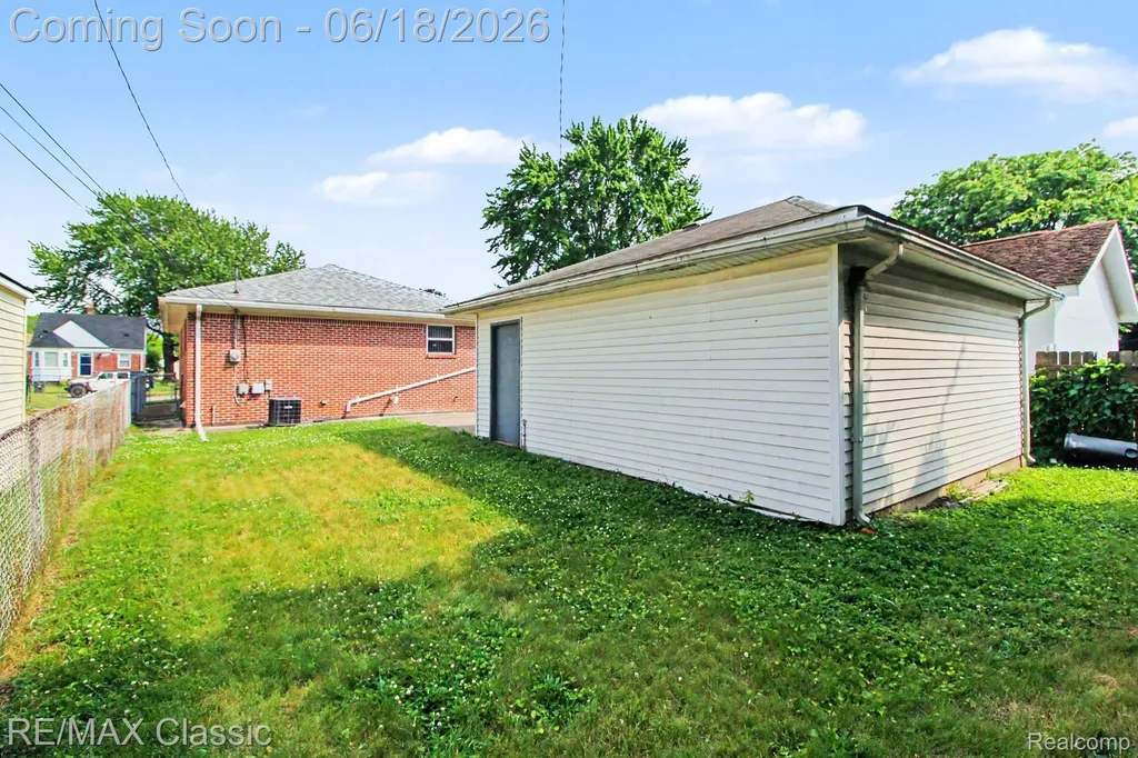 18825 Hanna Street Melvindale City MI 48122