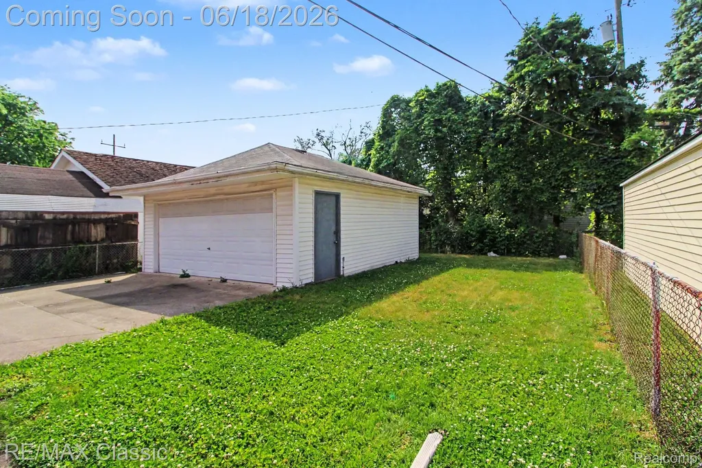 18825 Hanna Street Melvindale City MI 48122