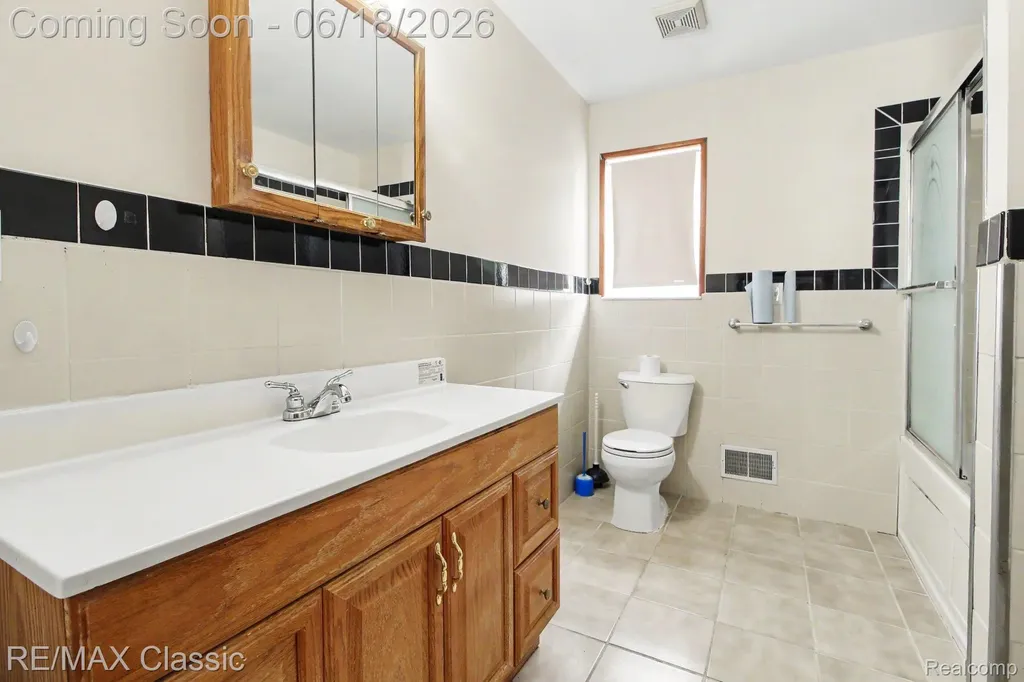 18825 Hanna Street Melvindale City MI 48122