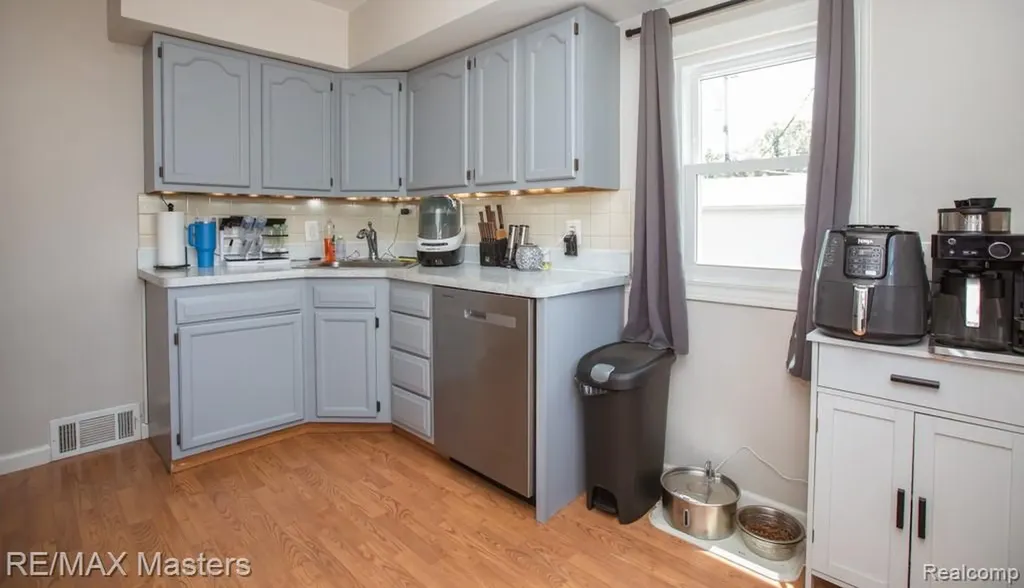 1875 Moran Avenue Lincoln Park City MI 48146