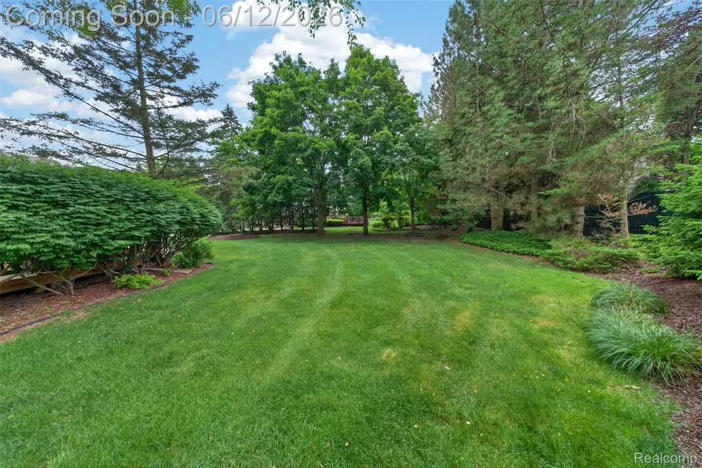 30693 Huntsman Drive E Farmington Hills City MI 48331