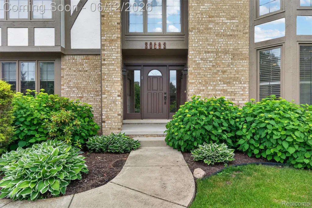 30693 Huntsman Drive E Farmington Hills City MI 48331