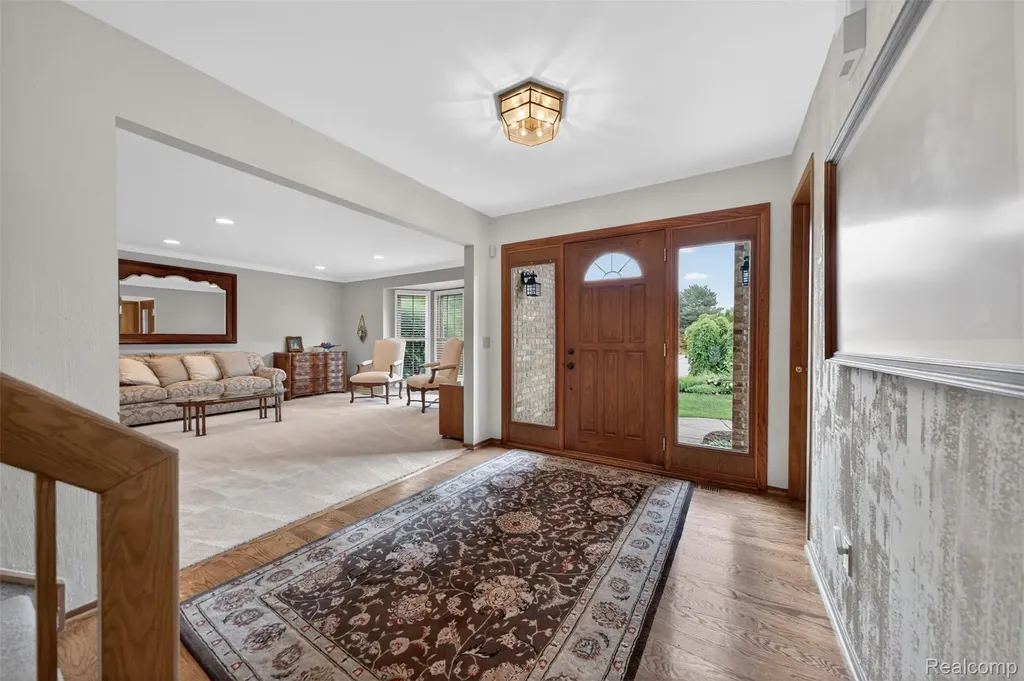 30693 Huntsman Drive E Farmington Hills City MI 48331