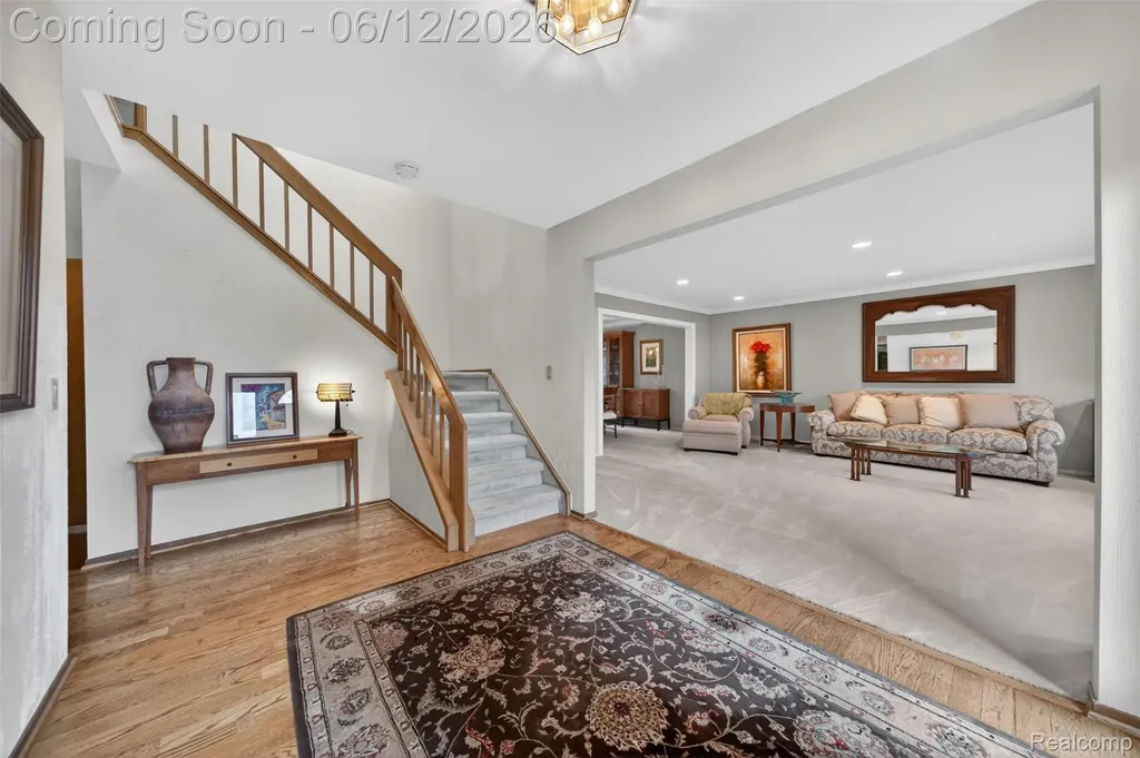 30693 Huntsman Drive E Farmington Hills City MI 48331