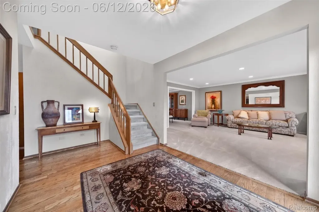 30693 Huntsman Drive E Farmington Hills City MI 48331