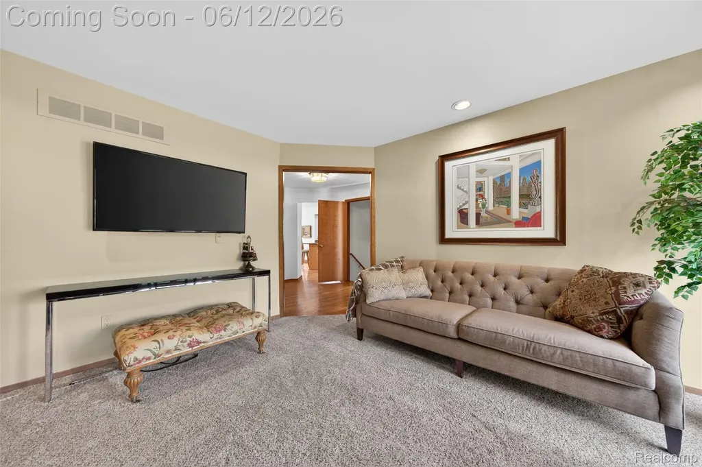 30693 Huntsman Drive E Farmington Hills City MI 48331