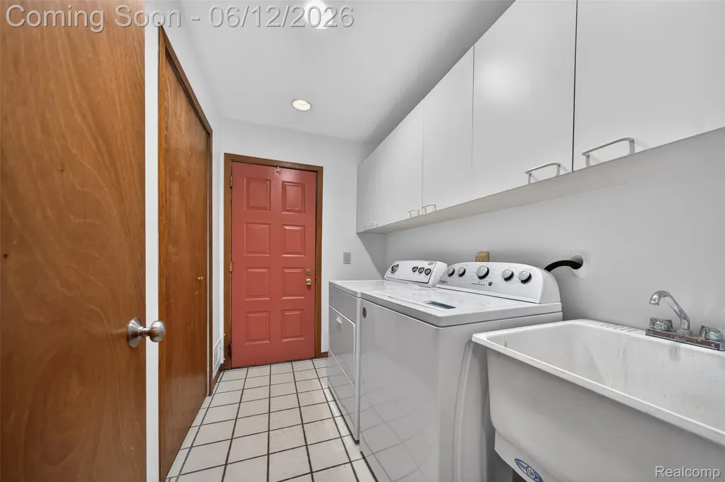 30693 Huntsman Drive E Farmington Hills City MI 48331
