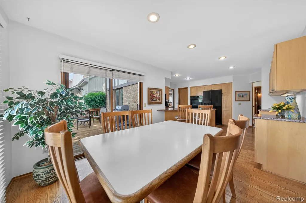 30693 Huntsman Drive E Farmington Hills City MI 48331