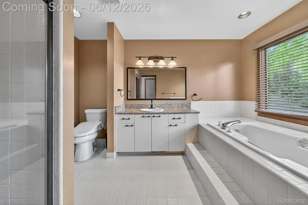 30693 Huntsman Drive E Farmington Hills City MI 48331