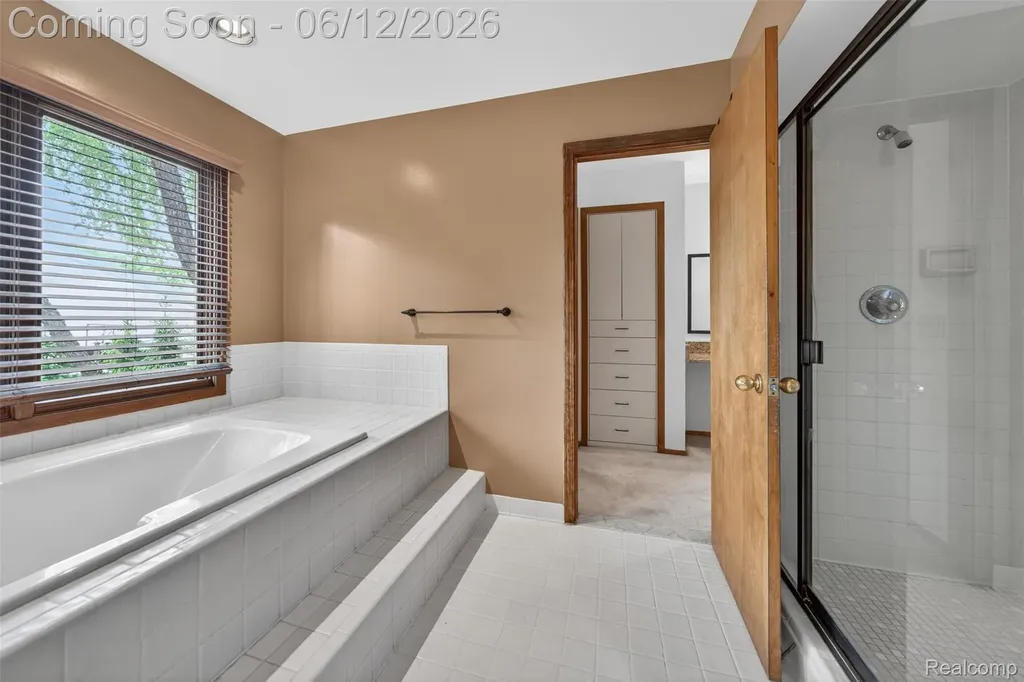 30693 Huntsman Drive E Farmington Hills City MI 48331