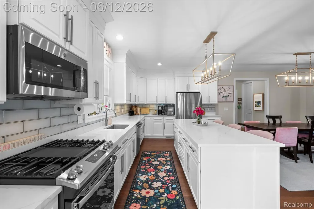 19433 Rachael Drive Macomb Township MI 48042
