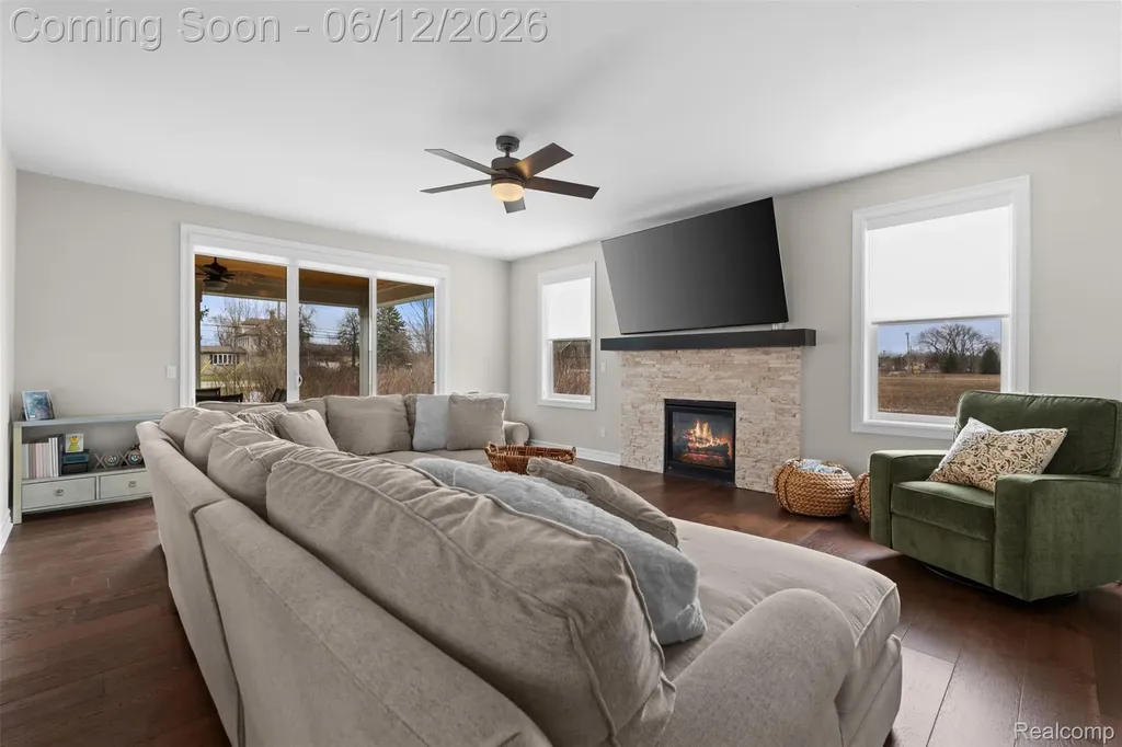 19433 Rachael Drive Macomb Township MI 48042