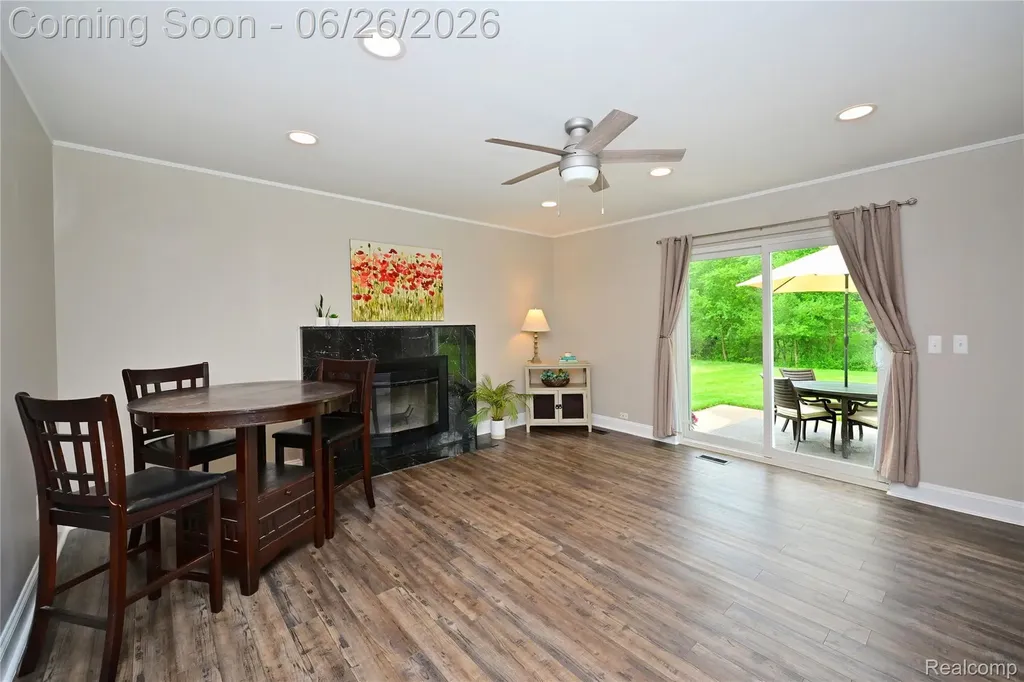 29981 Rock Creek Drive Southfield City MI 48076
