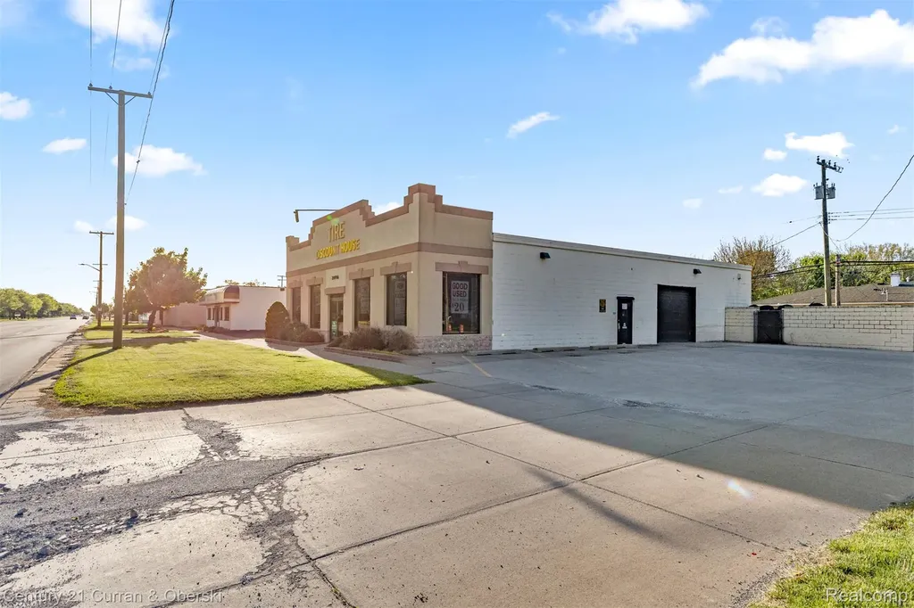20916 Van Born Road Dearborn Heights City MI 48125