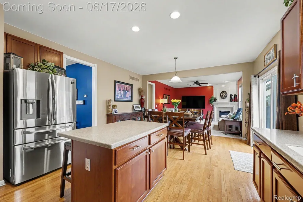 19120 Pembridge Street Macomb Township MI 48042