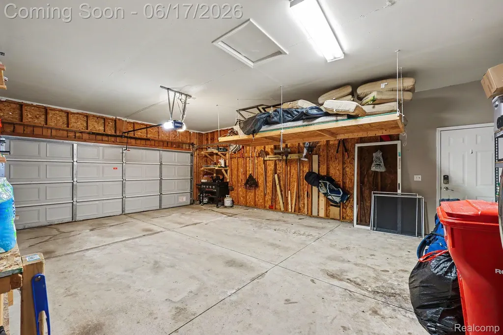 19120 Pembridge Street Macomb Township MI 48042
