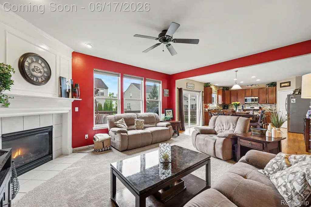 19120 Pembridge Street Macomb Township MI 48042