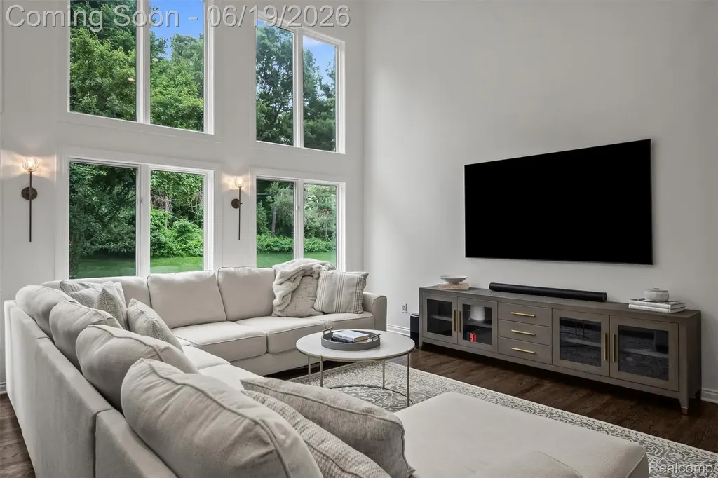 2609 Pebble Beach Drive Oakland Charter Township MI 48363