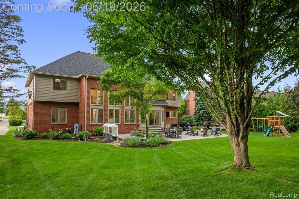 2609 Pebble Beach Drive Oakland Charter Township MI 48363
