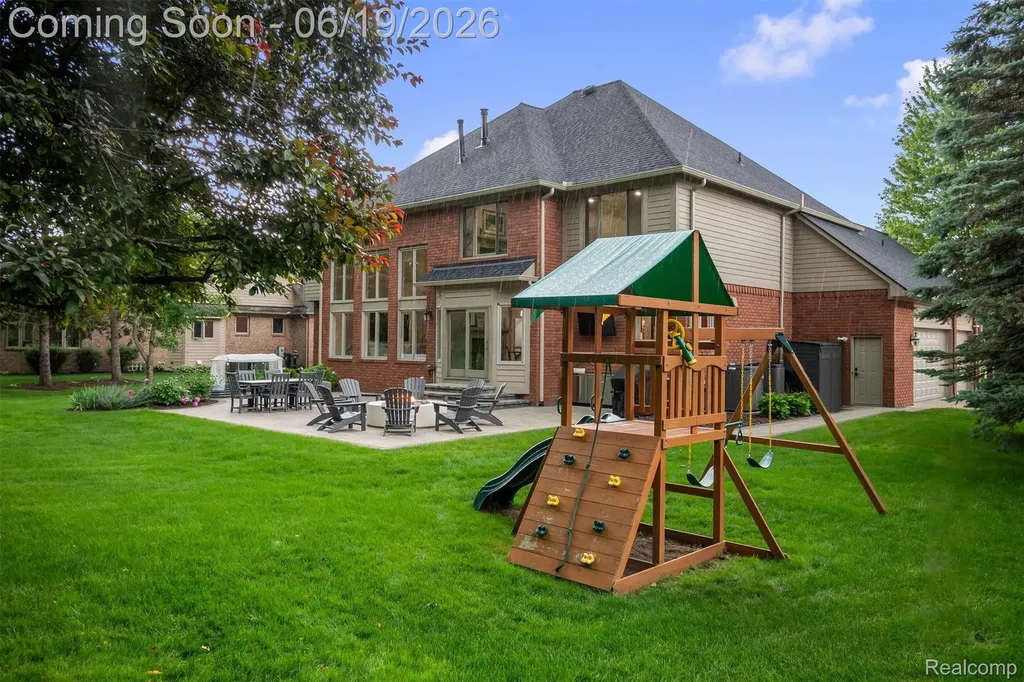 2609 Pebble Beach Drive Oakland Charter Township MI 48363